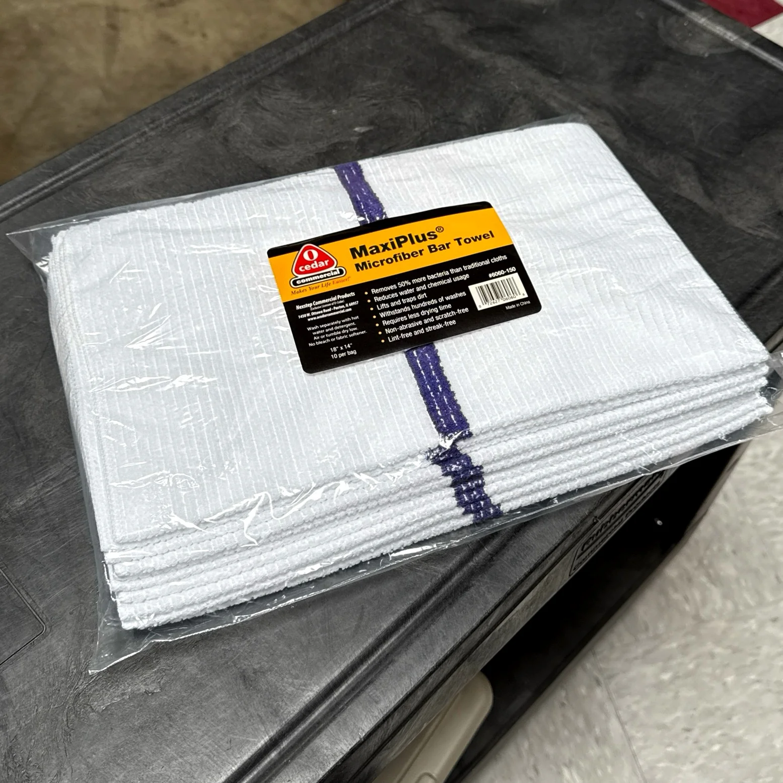 WHITE Microfiber Bar Towel 14